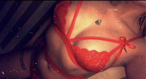 Onlyfans leaks laurenlovesxx 

 picture 2