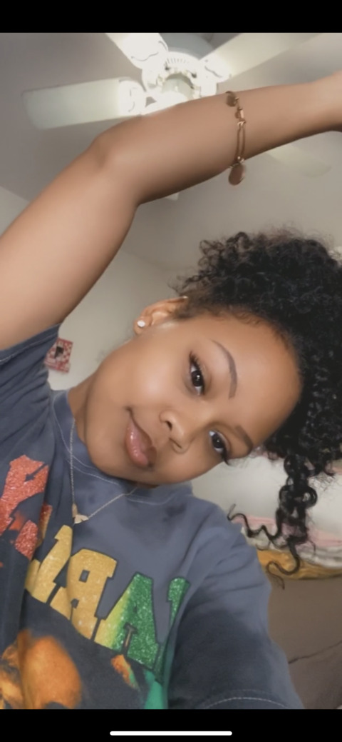 View lavishlifelexx (Starr) OnlyFans 5 Photos and 13 Videos leaked 

 picture 2