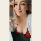 View layneebabee OnlyFans content for free 

 picture 1