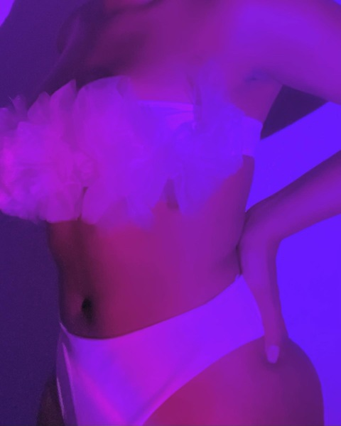 Onlyfans free content leebabiiiii 

 picture 2