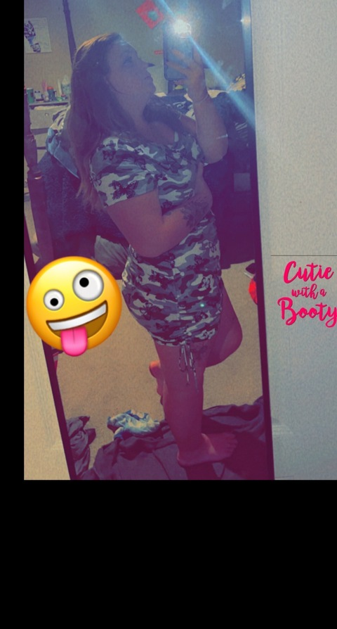 Download leeesliie_scarlett OnlyFans content free 

 picture 2