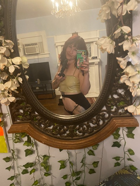 @leelymoorepaid leak Onlyfans content for free 

 picture 2