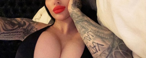 View leilapari (👑 Leila) OnlyFans 164 Photos and 81 Videos for free 

 picture 2