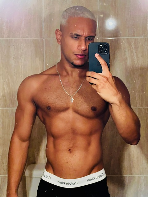 leomalts OnlyFans Leak (21 Photos and 32 Videos) 

 picture 2