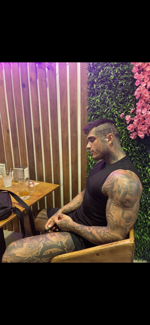 Get Free access to leon_traveling (Leon) Leaks OnlyFans 

 picture 2