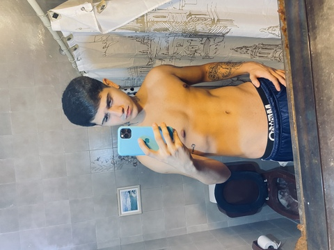 Onlyfans free content leonardo00ok1 

 picture 2