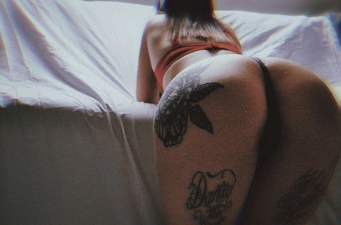 View lexistandafer (Lexi) OnlyFans 32 Photos and 35 Videos leaks 

 picture 2