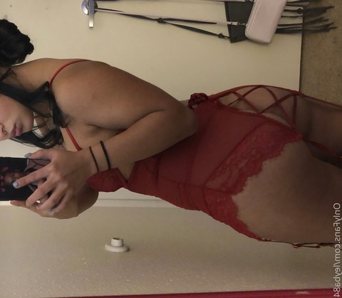 View leyba84 (LYNNN👸💅) OnlyFans 19 Photos and 10 Videos gallery 

 picture 2