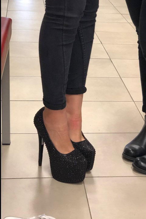 leyla19899 OnlyFans Leaks (0 Photos and 0 Videos) 

 picture 2