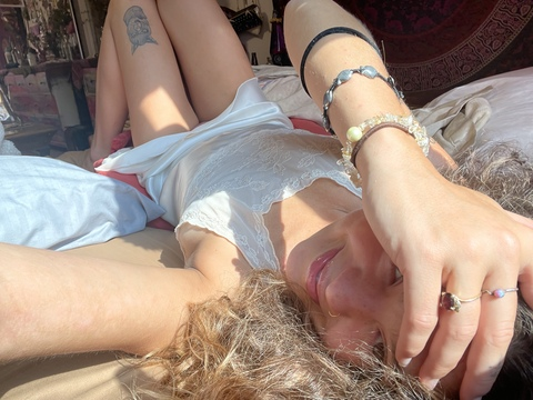 View lgypsy OnlyFans content for free 

 picture 2