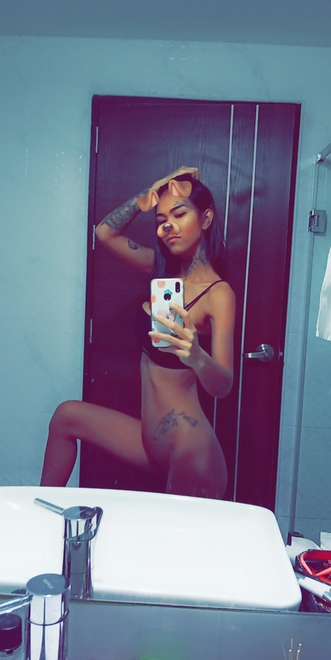 Onlyfans leak li-lilly 

 picture 2