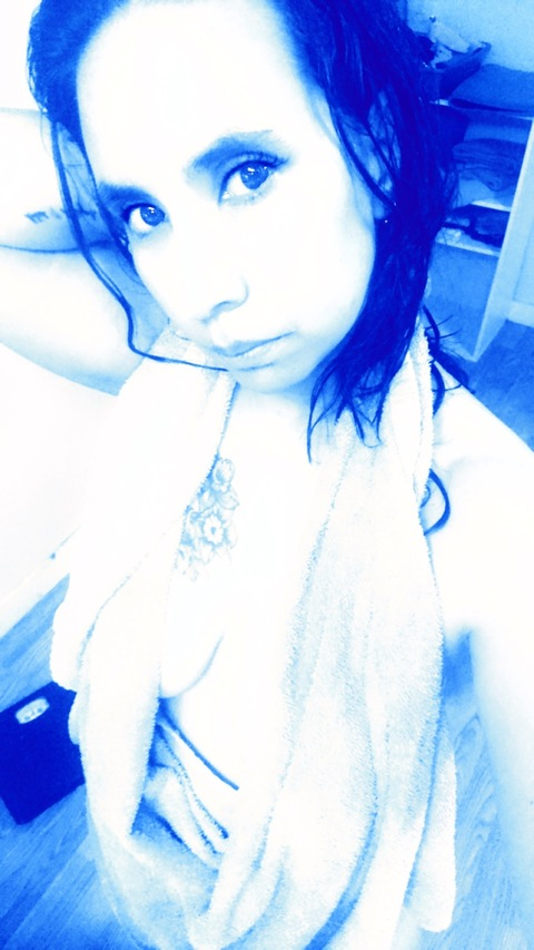 lightninglover OnlyFans Leak 

 picture 2