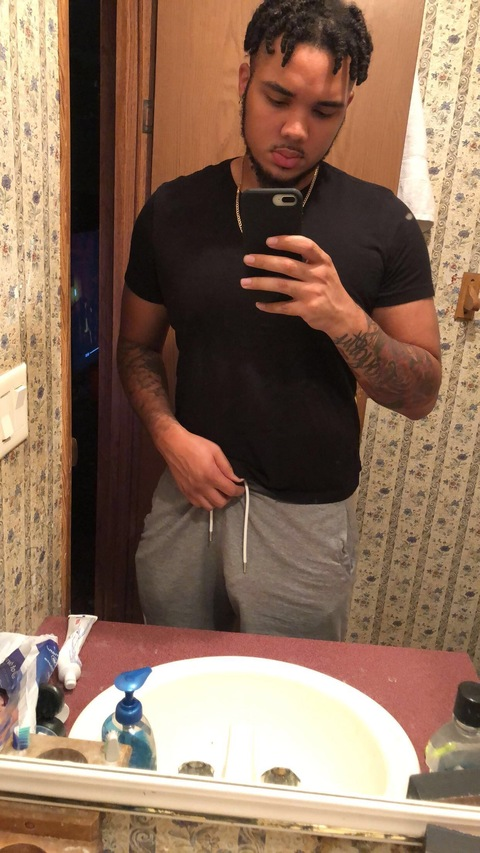 lightskinpapi100 OnlyFans Leaked Photos and Videos 

 picture 2