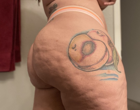 Onlyfans leaked lightskinpeachess 

 picture 2