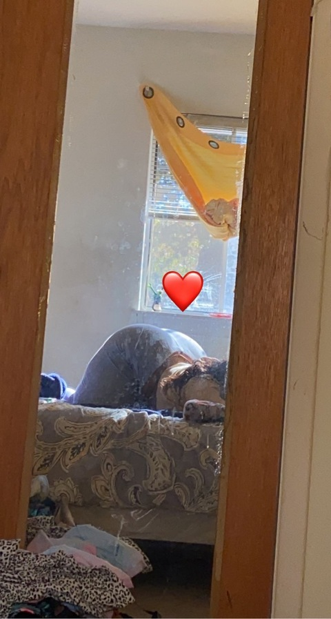 liivyy OnlyFans Leaked (8 Photos and 1 Videos) 

 picture 2