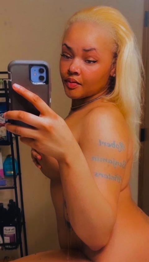 lil.02pinky19 OnlyFans Leaks (1 Photos and 42 Videos) 

 picture 2