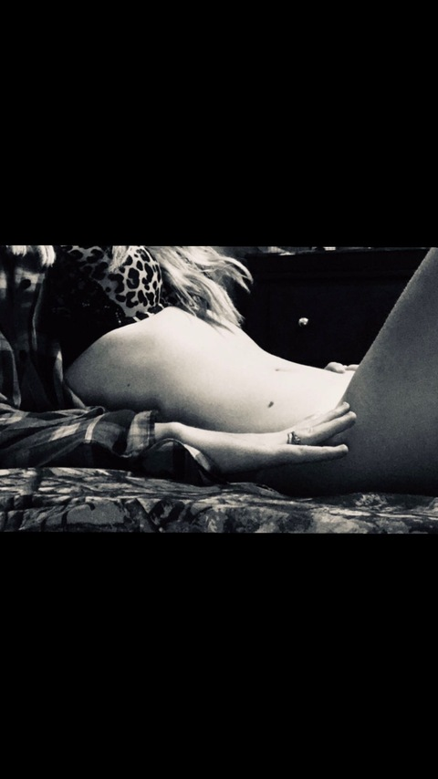 lil.scorpio OnlyFans Leak (6 Photos and 0 Videos) 

 picture 2
