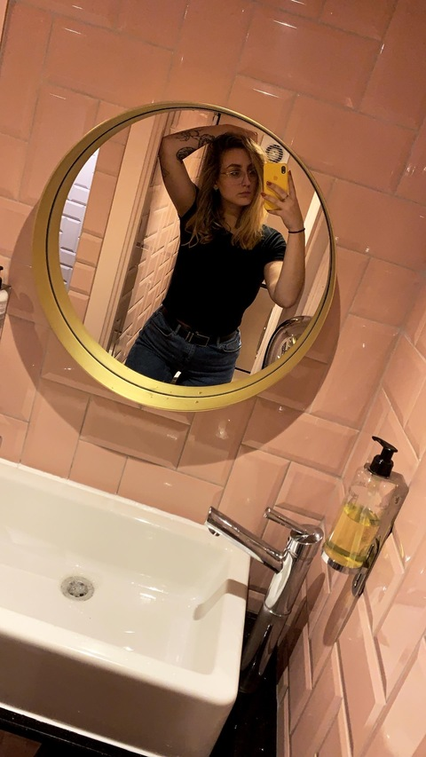 lilac3 (E) OnlyFans content 

 picture 2
