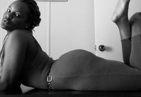 lilana22 (Jewel) OnlyFans Leaked Videos and Pictures 

 picture 2