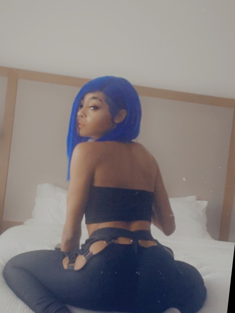 lilbadbarbi3 (Brazy) free OnlyFans Leaked Content 

 picture 2