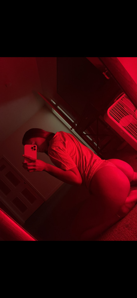 View lilbaddbby OnlyFans videos and photos for free 

 picture 2