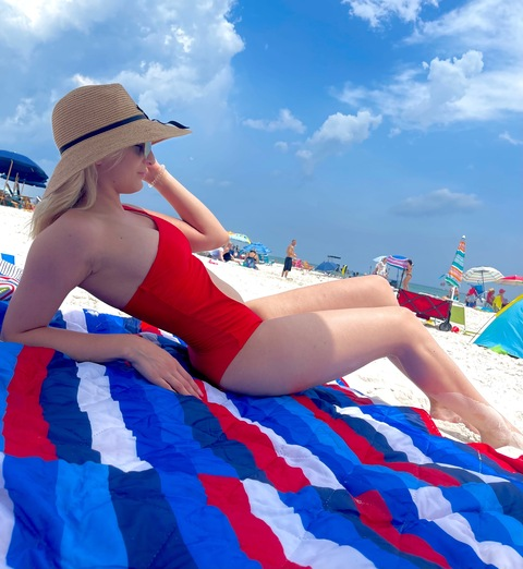 lilbit27834 OnlyFans Leaked Photos and Videos 

 picture 2