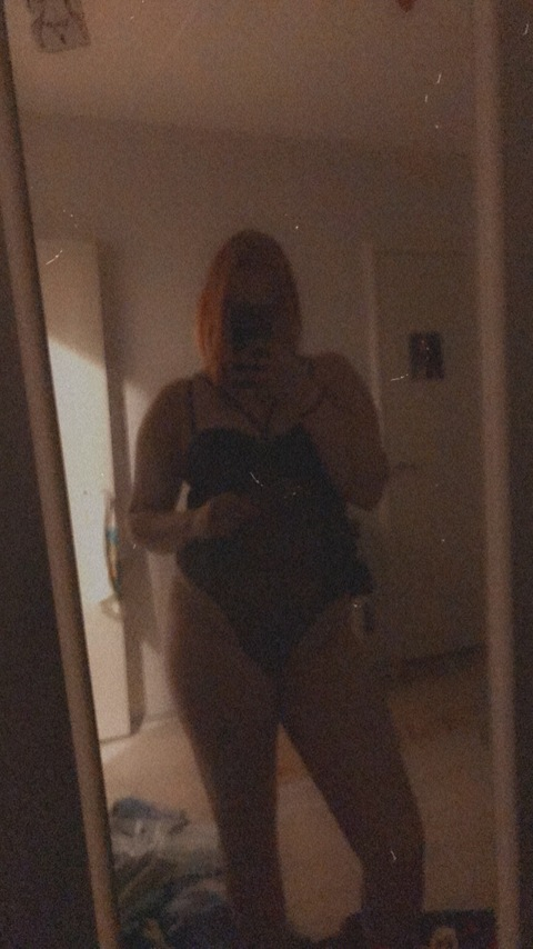 lilbratbitch OnlyFans Leaked (25 Photos and 2 Videos) 

 picture 2