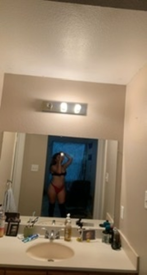 View lilly (lillyl1) OnlyFans 22 Photos and 2 Videos leaked 

 picture 2