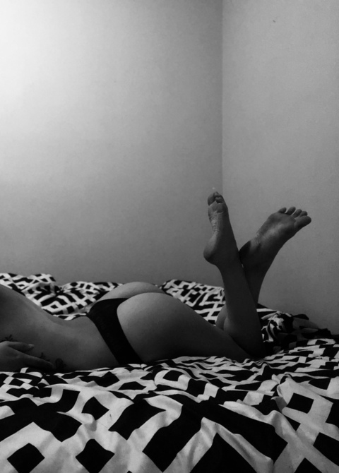 View lilmamacitaa_ (Mir) OnlyFans 81 Photos and 6 Videos for free 

 picture 2