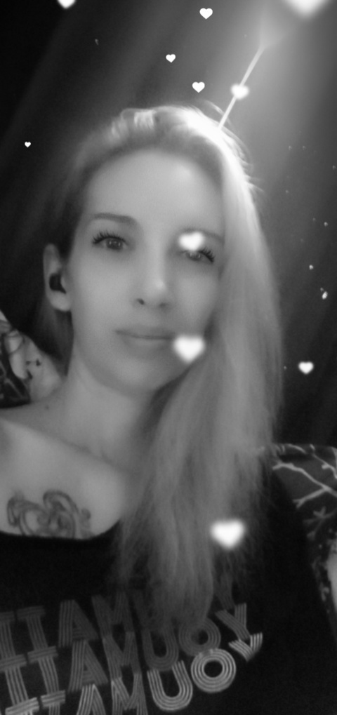 Onlyfans free content lilmamaskitten 

 picture 2