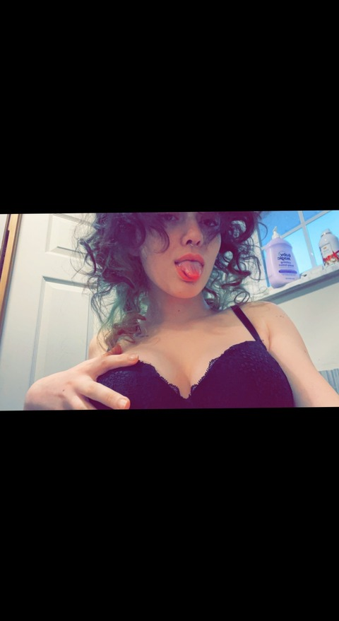 @lilmommad0811 leaked Onlyfans gallery for free 

 picture 2