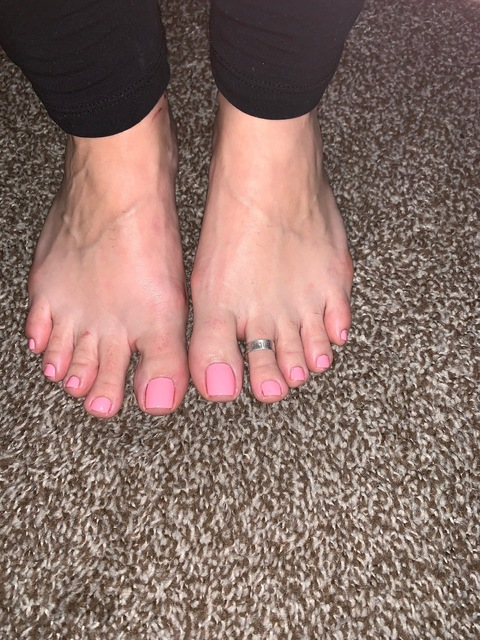Onlyfans free content lilpiscesmoon 

 picture 2
