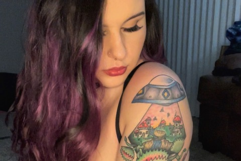 View lilstonedfairy (lilstonedfairy) OnlyFans 68 Photos and 11 Videos gallery 

 picture 2