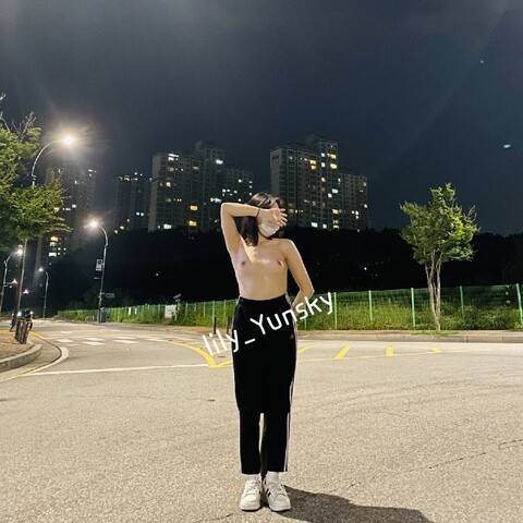 lily_yunsky (딸기) OnlyFans Leaks 

 picture 2