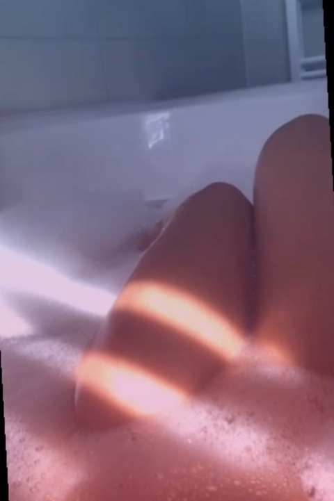 Download linda_xoxo OnlyFans content free 

 picture 2