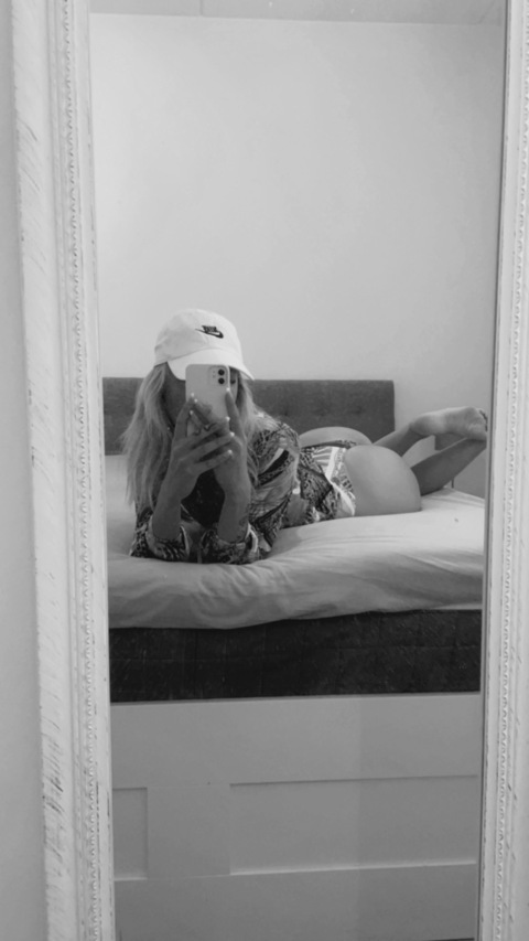 linnijean (RealButterflyGirl) free OnlyFans content 

 picture 2