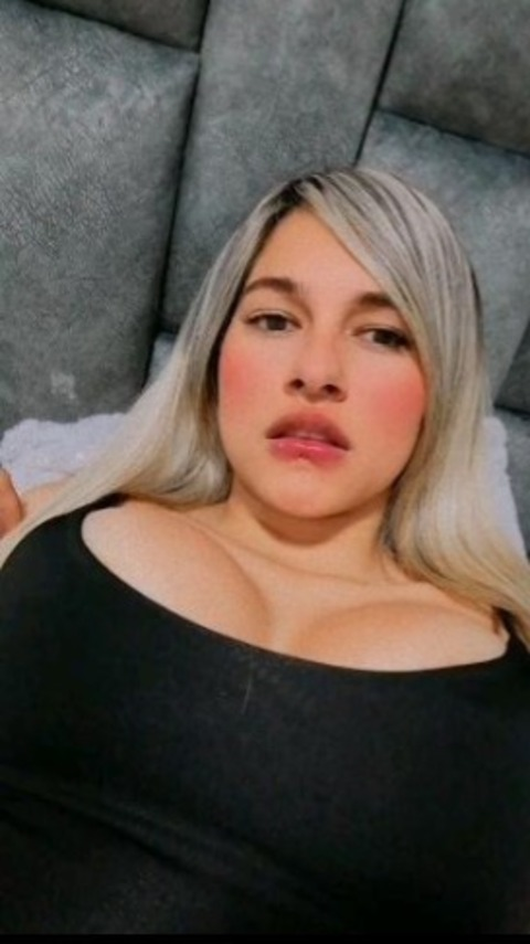 linyr (Liny Rodriguez) OnlyFans Leaked Videos and Pictures 

 picture 2