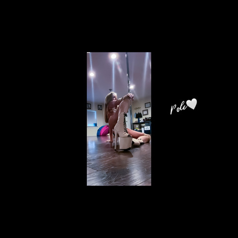 View lisapolefit OnlyFans videos and photos for free 

 picture 2