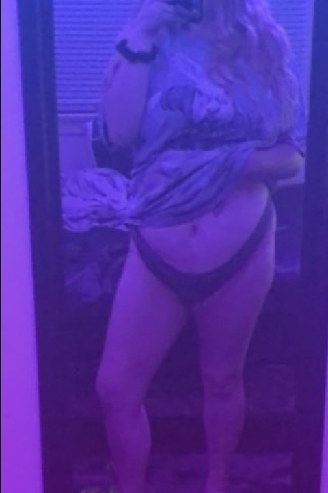 View lissa0811 OnlyFans videos and photos for free 

 picture 2