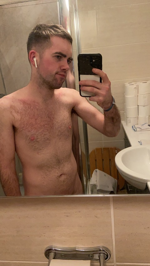 View littlebadboy98 (Littlebadboy98) OnlyFans 31 Photos and 50 Videos leaked 

 picture 2