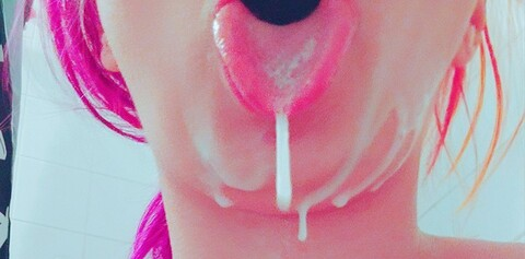 Onlyfans leak littlebrat92_free 

 picture 2