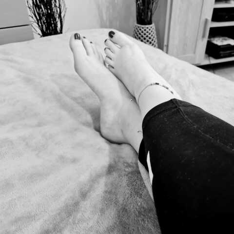 Get Free access to littlefeet.xo Leaked OnlyFans 

 picture 2