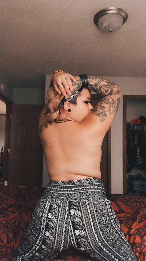 Download littlemissgoth3 OnlyFans content for free 

 picture 2