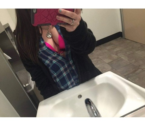 @littlepeach22 leaks Onlyfans videos and photos for free 

 picture 2