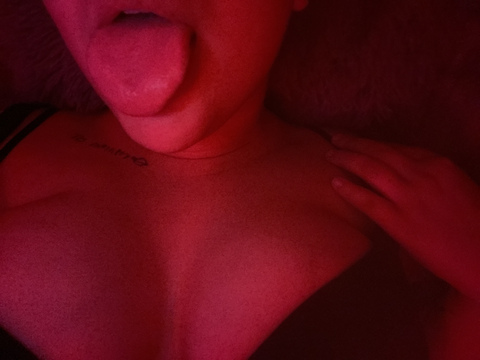 Download liyana13 OnlyFans content free 

 picture 2
