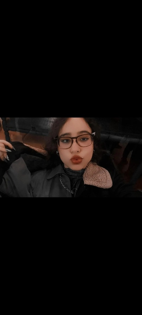 @lizza_bbykiss leak Onlyfans photos free 

 picture 2