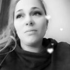 lizzy_waterfall (Lizzy Waterfall) free OnlyFans Leaks 

 picture 1