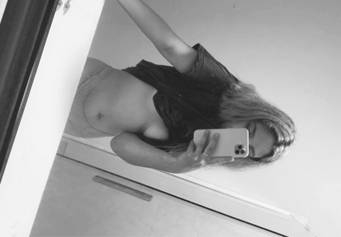 Onlyfans leak llleeexxxiiieee 

 picture 2