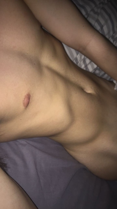 llover_boy OnlyFans Leak (41 Photos and 6 Videos) 

 picture 2