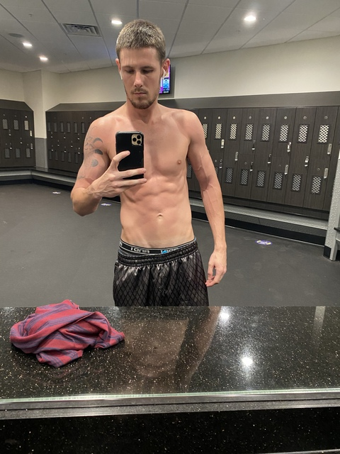 lobo0218 OnlyFans Leaked 

 picture 2